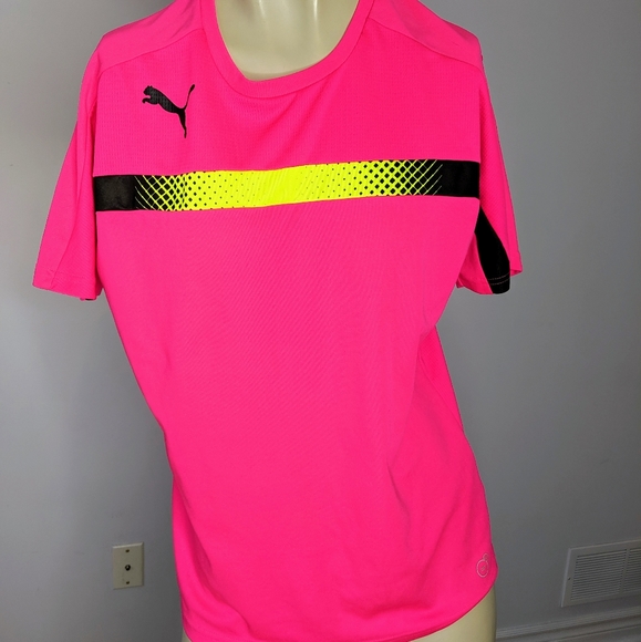Puma Tops - Puma pink t-shirt